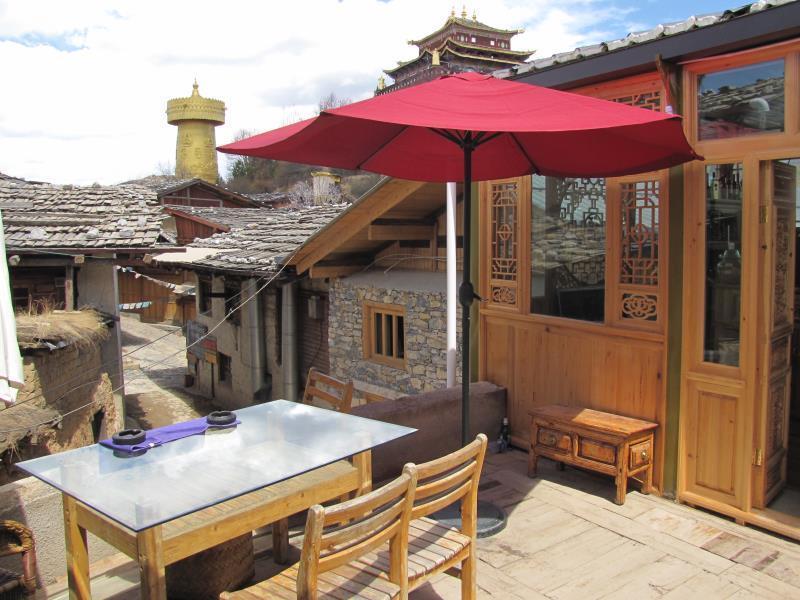 Kersangs Relay Station Hotel Deqen Dış mekan fotoğraf